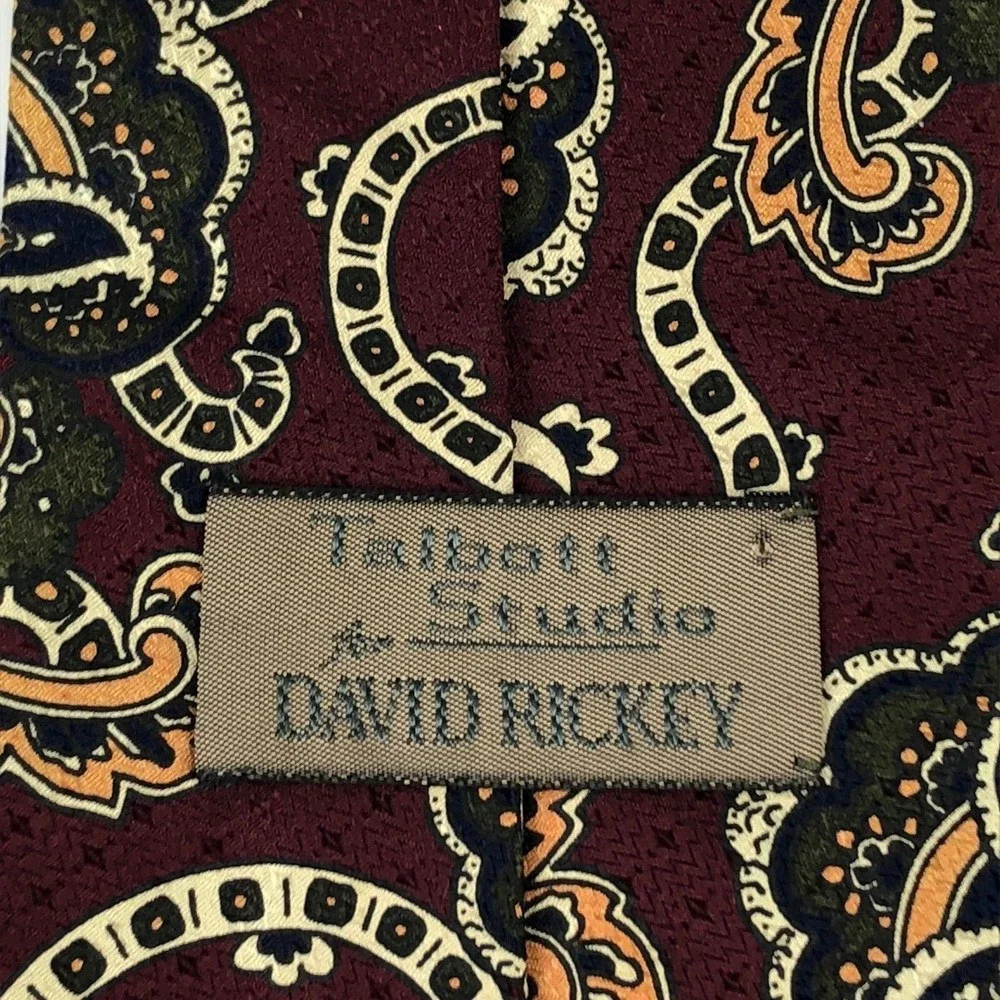 ROBERT TALBOTT STUDIO Tie Hand Sewn Silk From England Paisley Elegant Necktie